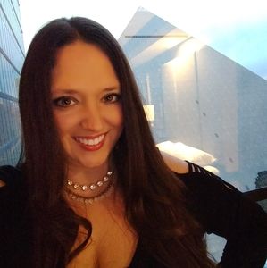 Meet your Posher, Alicia